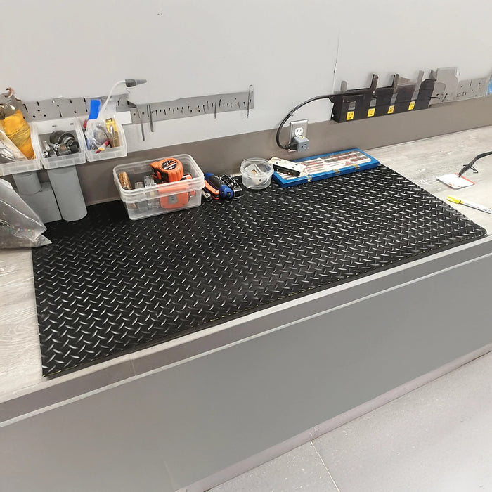 2m Heavy Duty Workshop Bench Protector Mat – Durable Rubber Anti-Slip Workbenches Cover